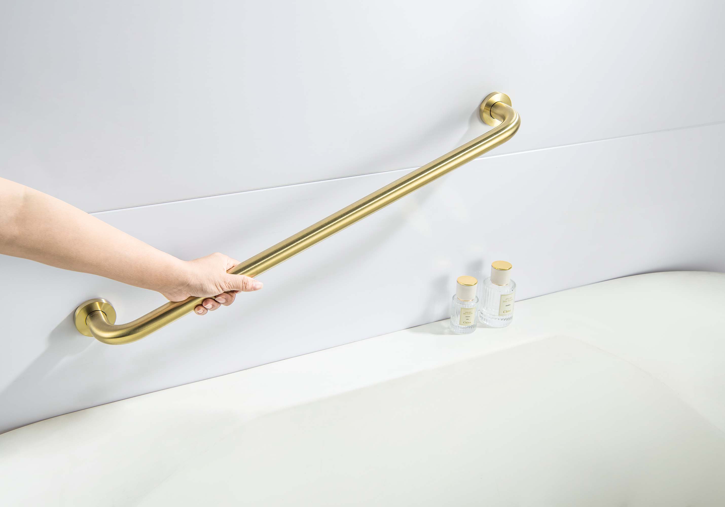 Поручень для ванны Aquatek AQ4996BG 65 см, шлифованное золото