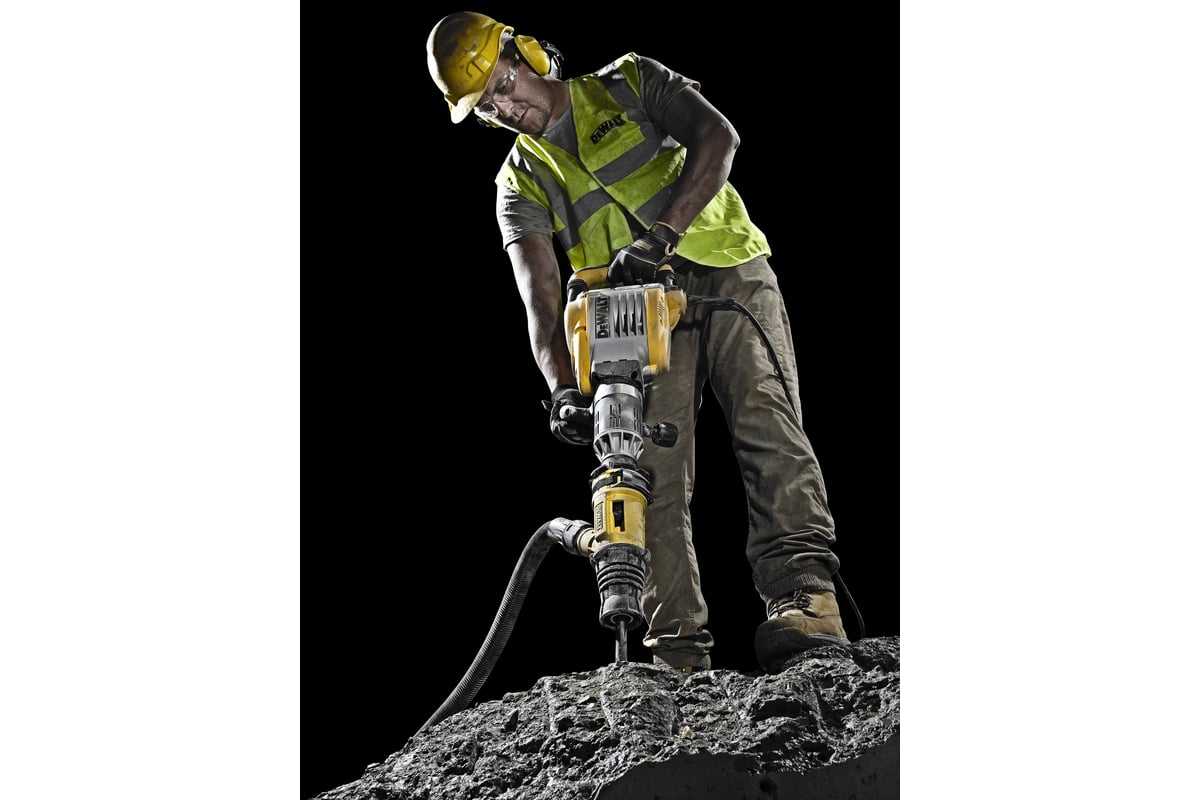 Отбойный молоток DeWalt D 25902 K