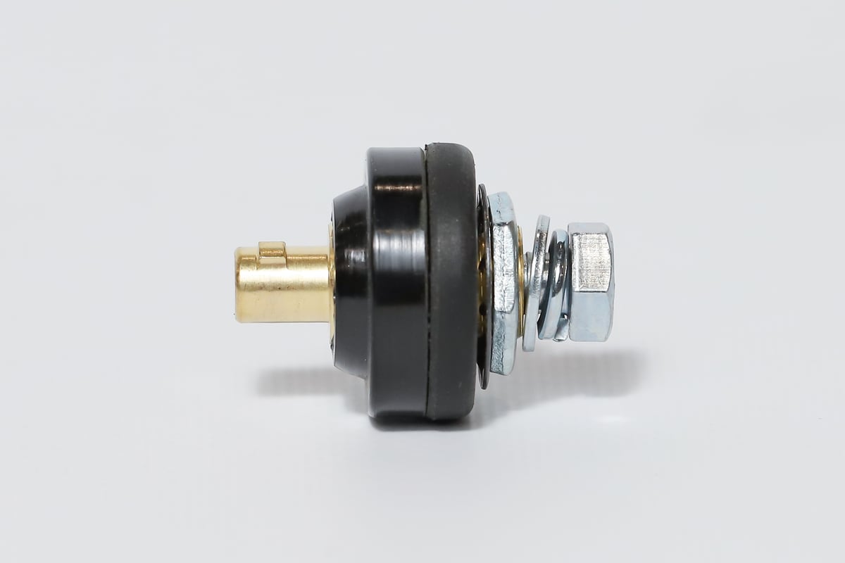 Панельная вилка 10-25 (male plug) Plazweld P-MP1025p