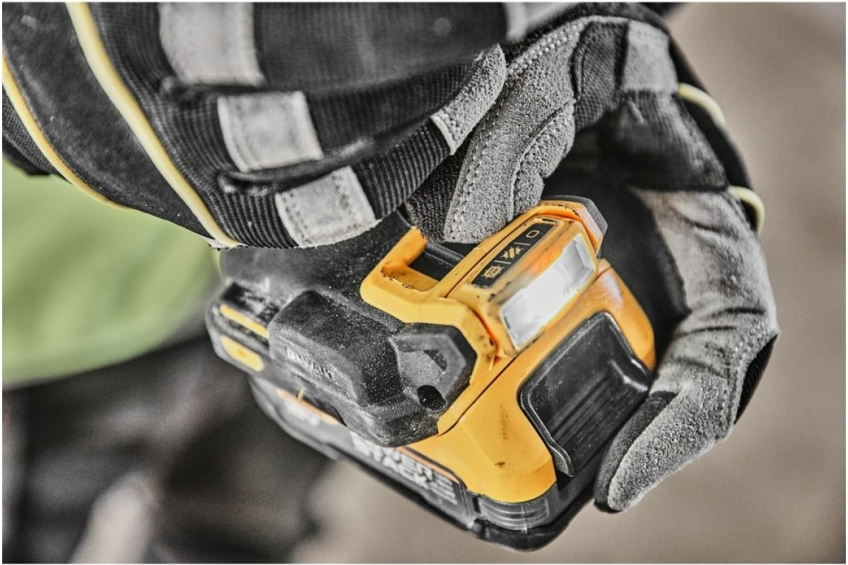 Ударная дрель-шуруповерт DeWalt Powerstack DCD805E1T-QW