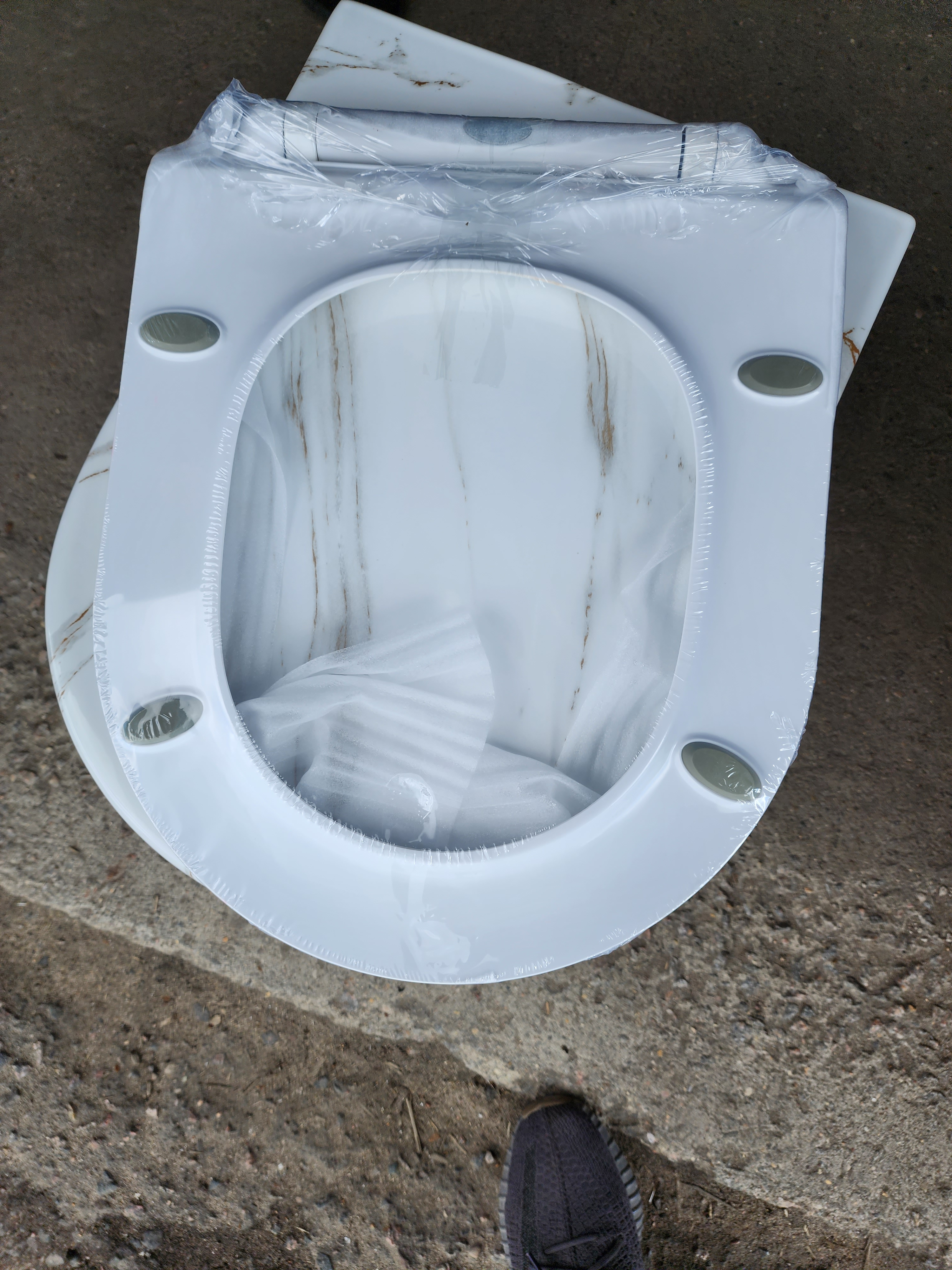 Подвесной унитаз CeramaLux 2213-K с сиденьем микролифт, белый мрамор
