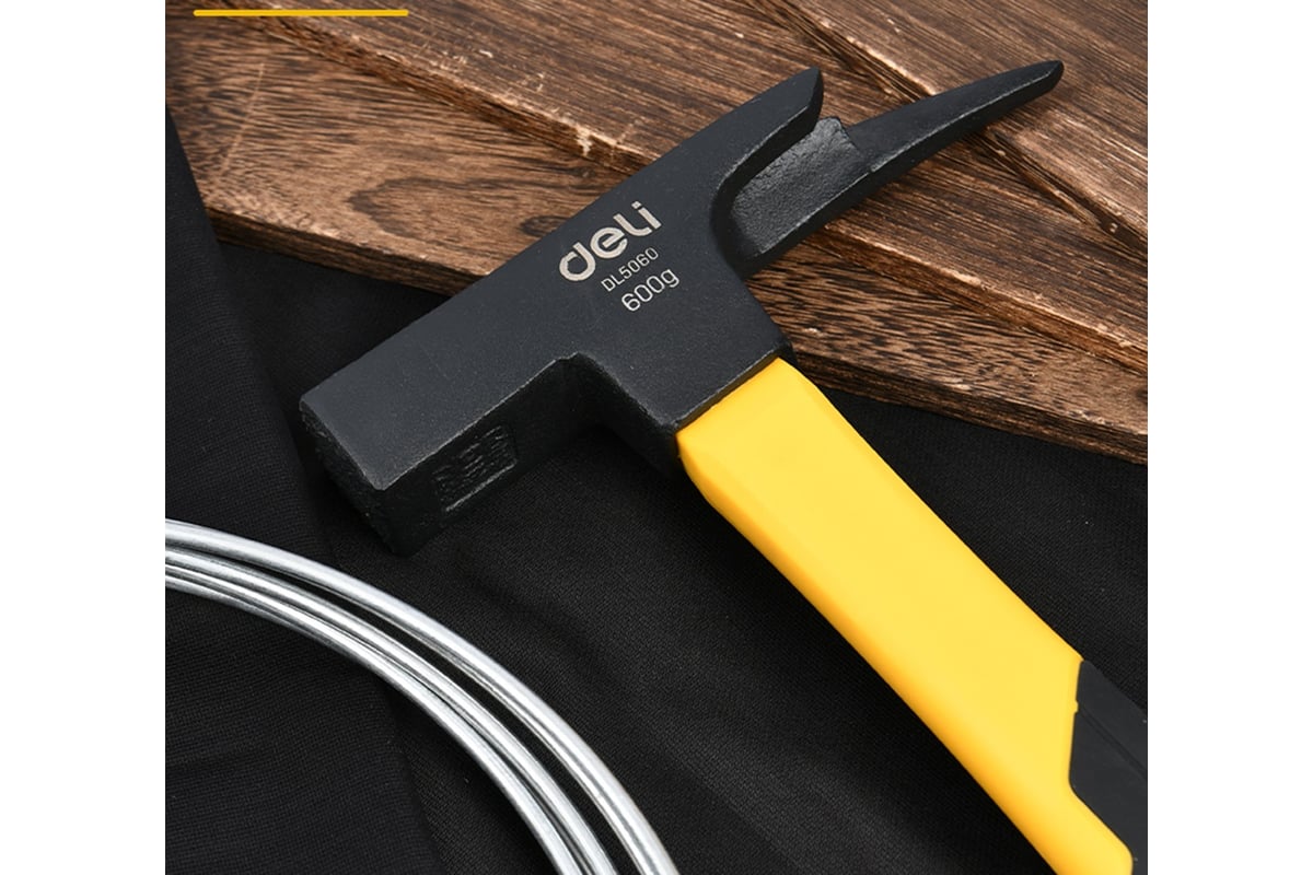Молоток кровельщика Deli DL5060 600гр, магнит, противоскользящий боек, фибергласовая рукоять 168330