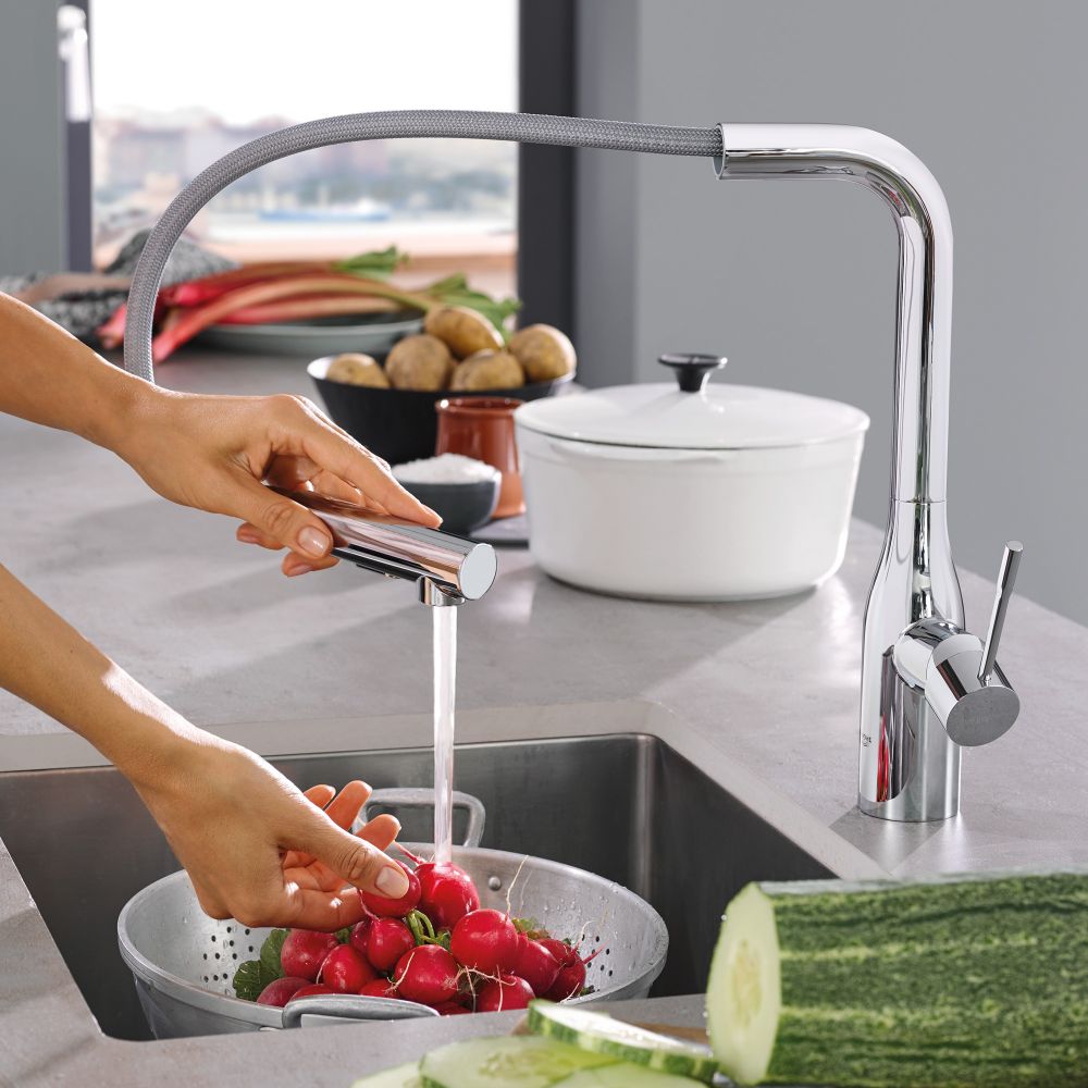 Смеситель для кухни Grohe Essence New 30270000