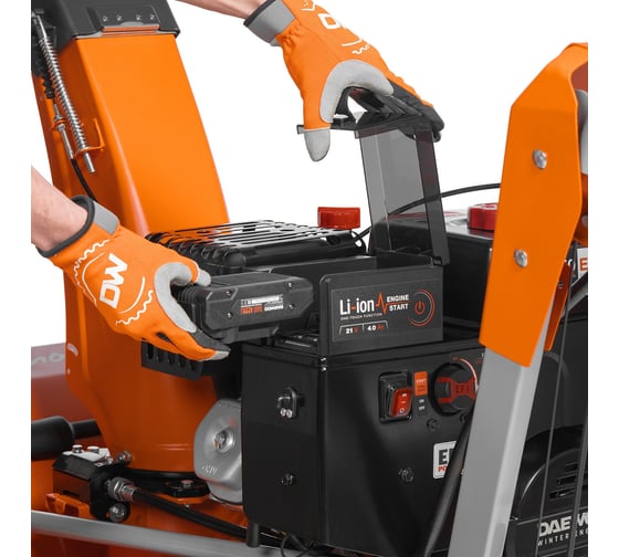 Снегоуборщик Daewoo бензиновый с инжекторным двигателем DAST 17110 EFI