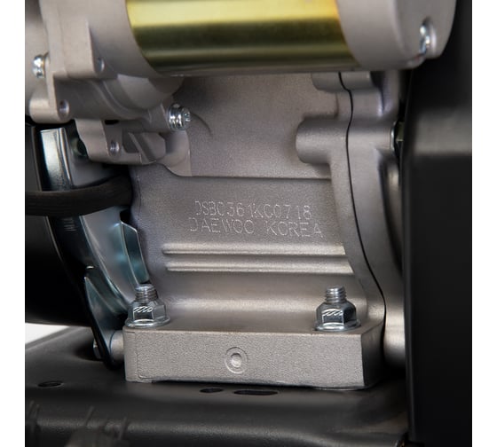 Бензиновый снегоуборщик Daewoo DAST 8065