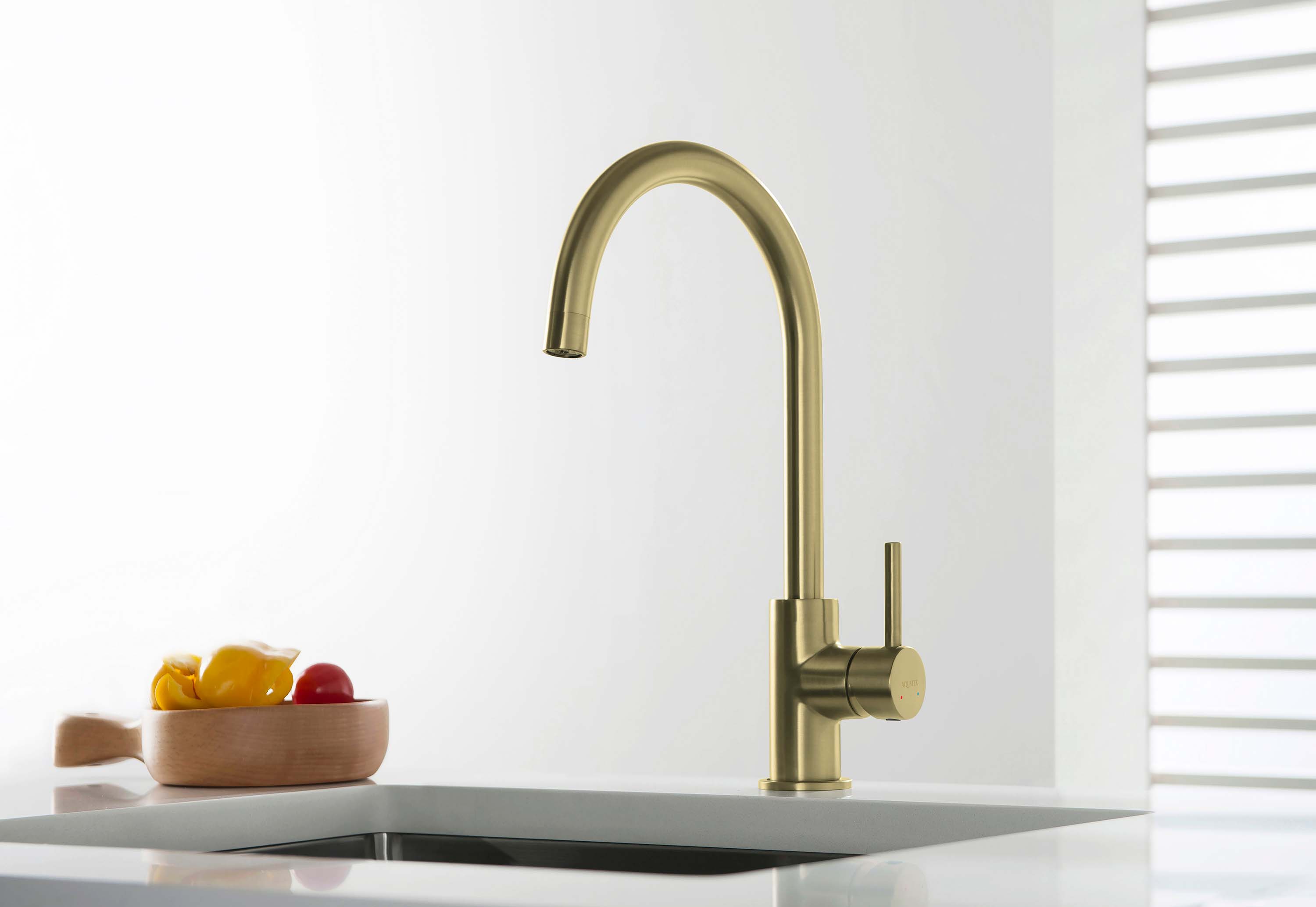 Смеситель для кухни Aquatek Европа AQ1382BG шлифованное золото