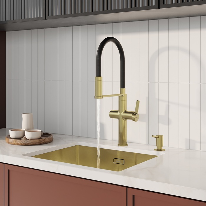 Смеситель для кухни Iddis Ikon фильтр, гибкий излив, хром