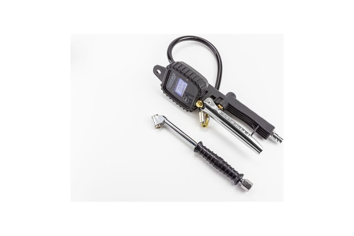 Пистолет для подкачки шин с цифровым манометром Rockforce RF-23702B(56276)