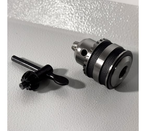 Патрон сверлильный с ключом AURA TOOLS В10/0,6-6 11060610