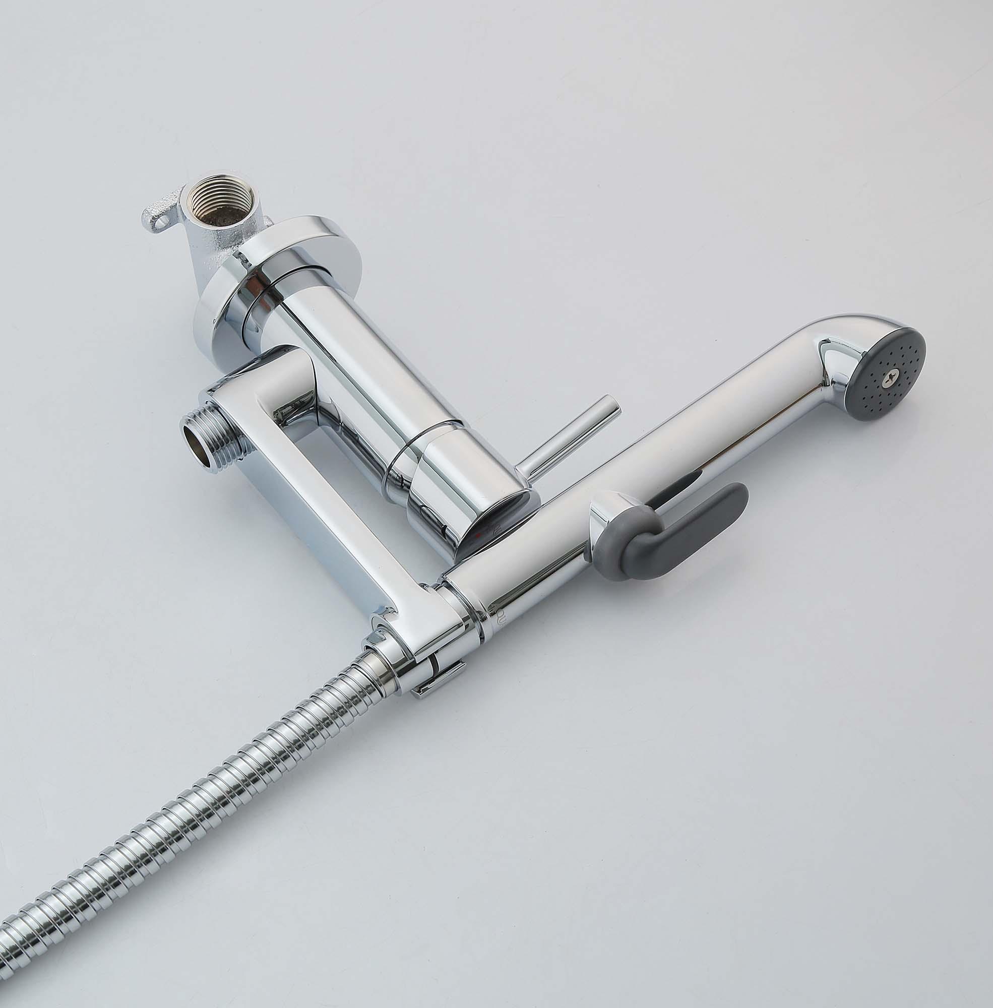 Смеситель Aquatek Ника AQ1819CR с гигиеническим душем, хром Смеситель Aquatek Ника AQ1819CR с гигиеническим душем, хром