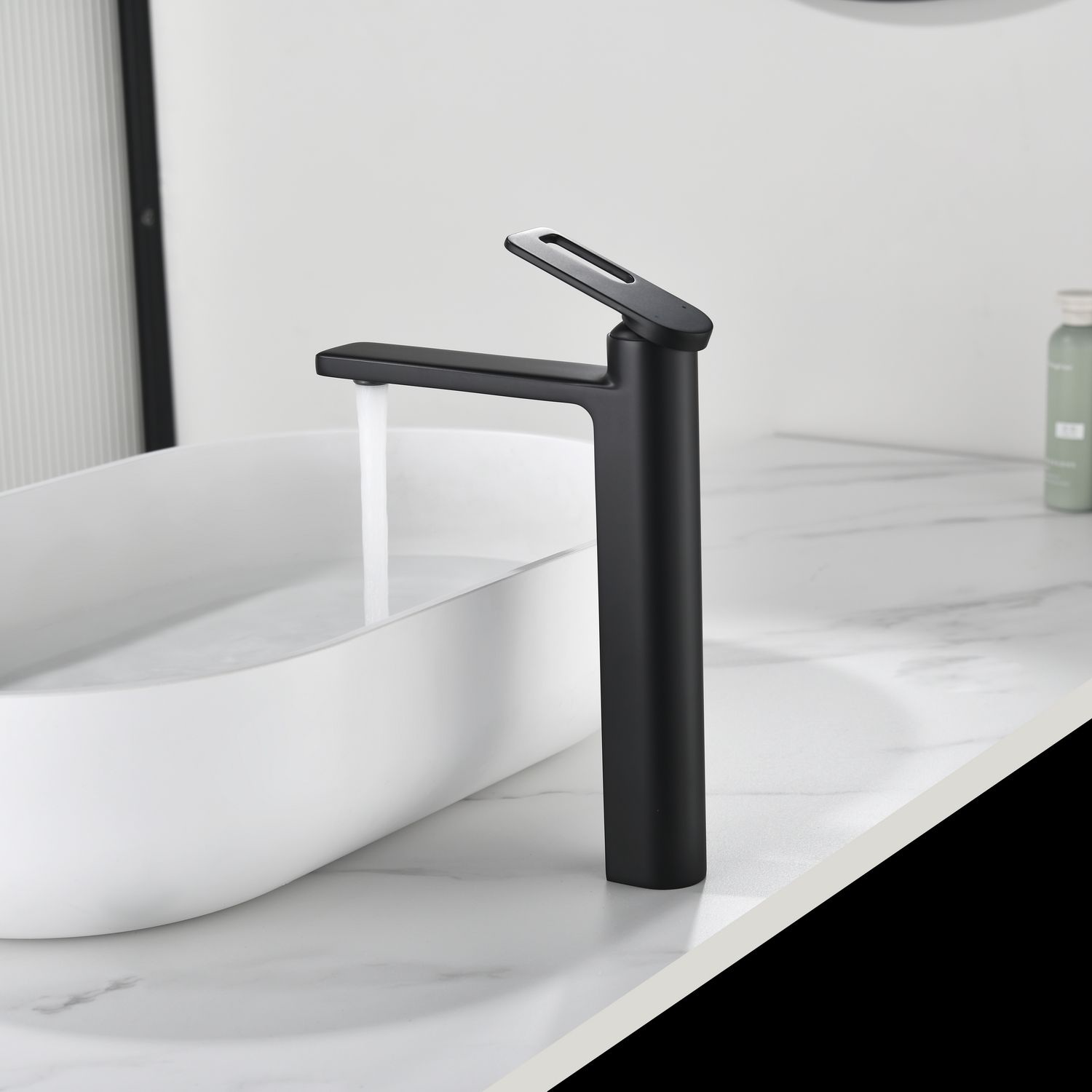 Смеситель для раковины Black&White Gravity GF-7203-MB черный матовый