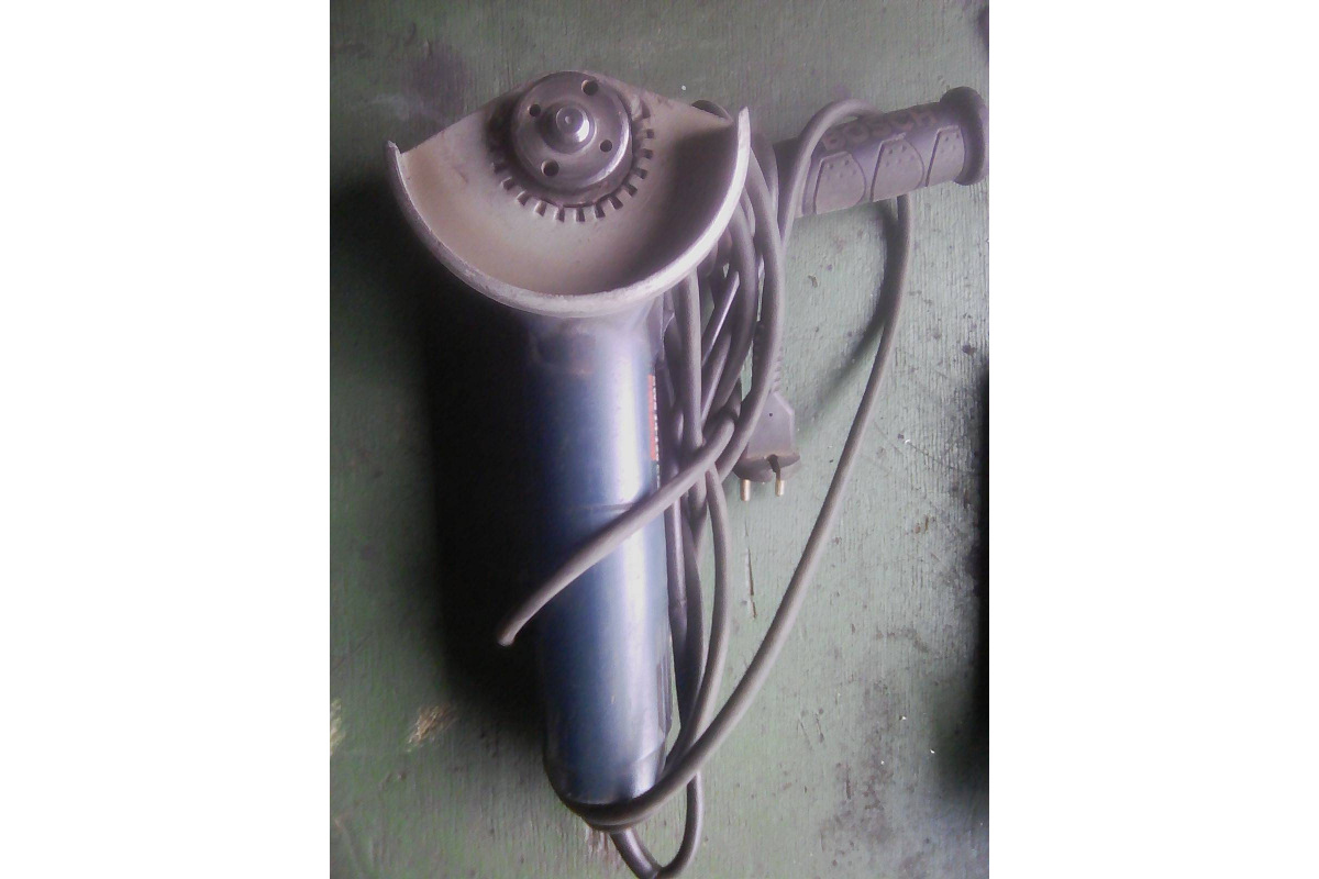 Угловая шлифмашина Bosch GWS 1400 0.601.824.8R0