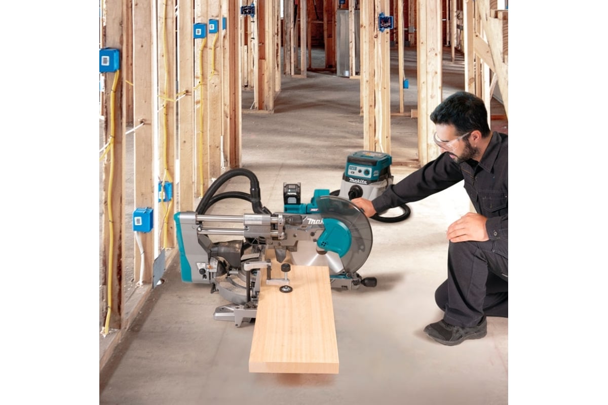 Торцовочная аккумуляторная пила Makita XGT 40В BL LS003GZ01