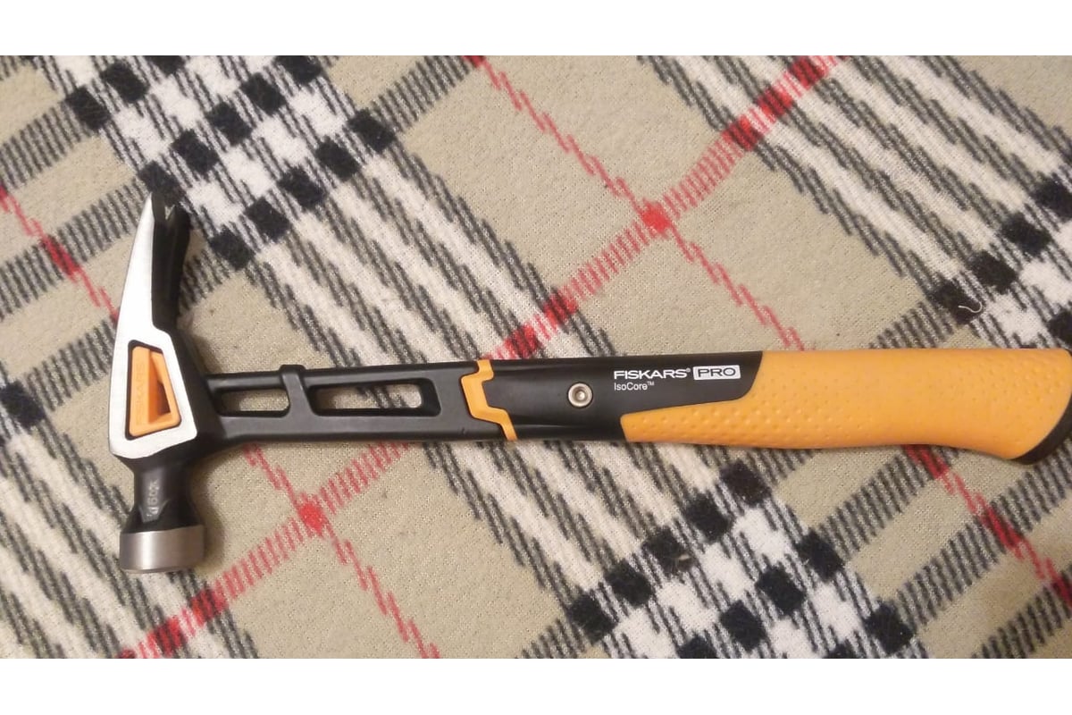 Столярный молоток Fiskars 16oz/13.5" 1020213