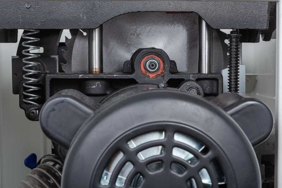 Циркулярная пила JET JPS-10CS-M 230 В 10000210KM