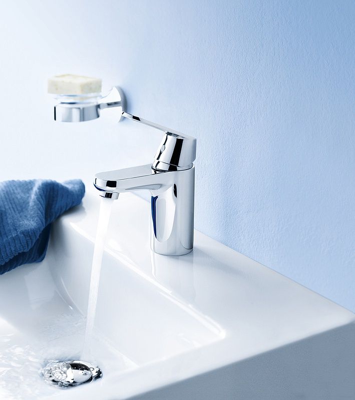 Смеситель для раковины Grohe Eurosmart Cosmopolitan 32825000