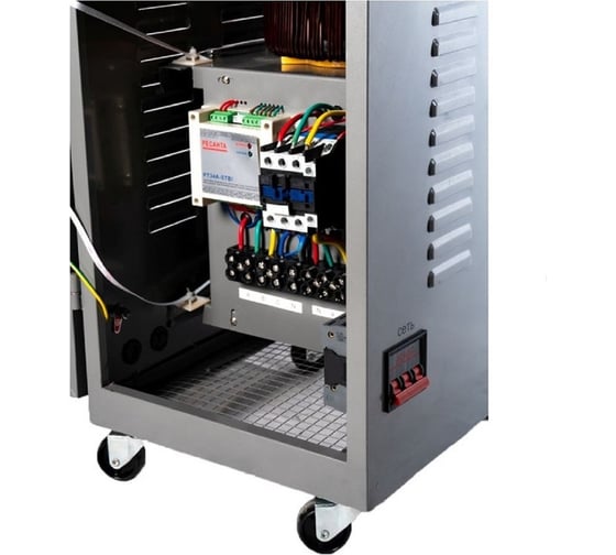 Трехфазный стабилизатор Ресанта АСН-15000/3-Ц 63/4/17