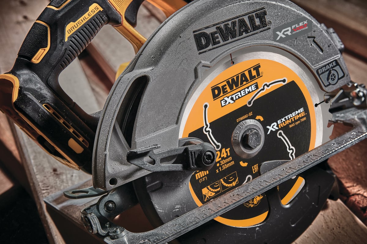 Дисковая пила DeWalt 18 В XR FLEXVOLT ADVANTAGE DCS573NT-XJ