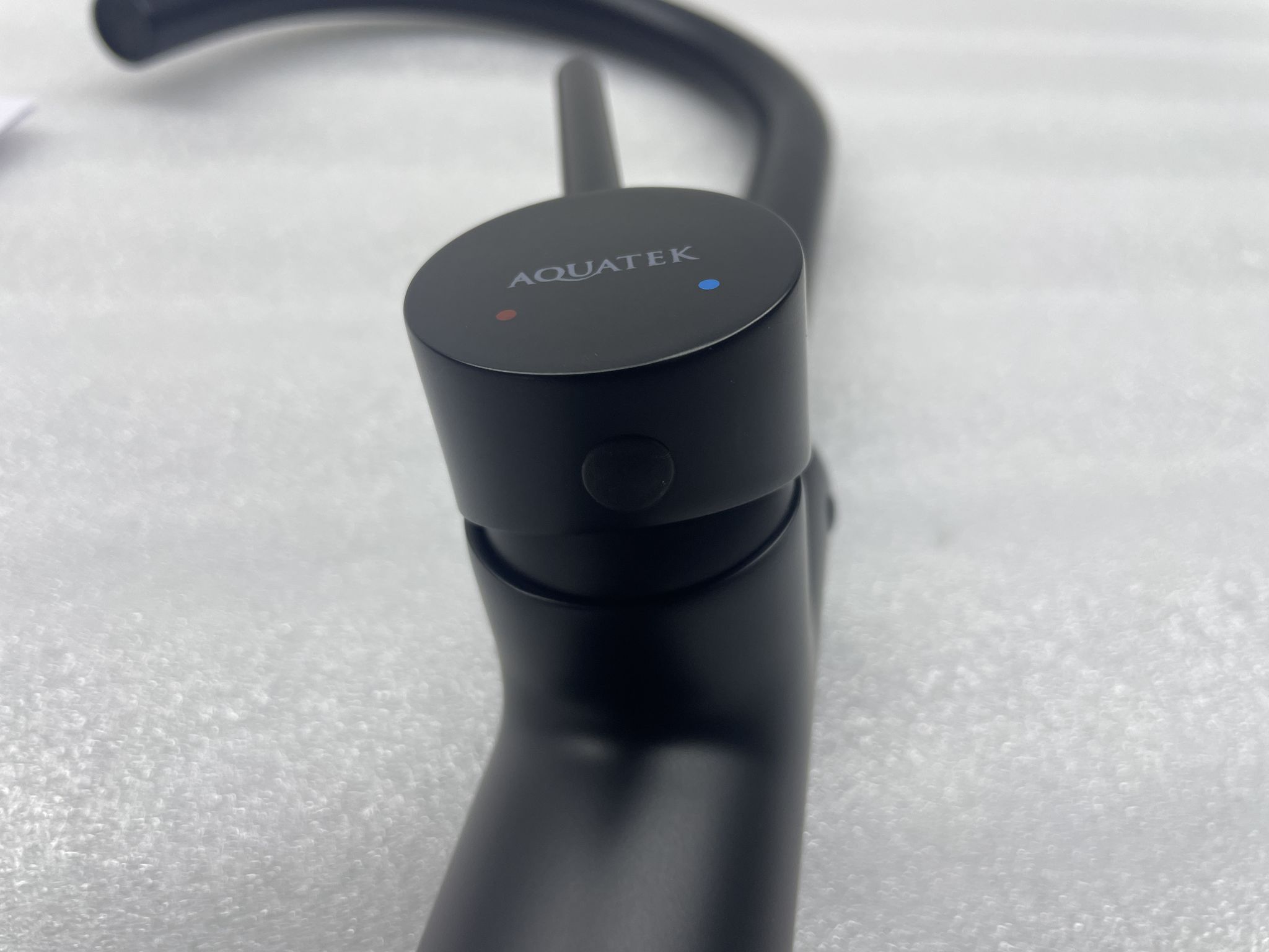 Смеситель для кухни Aquatek Европа AQ1382MB черный матовый