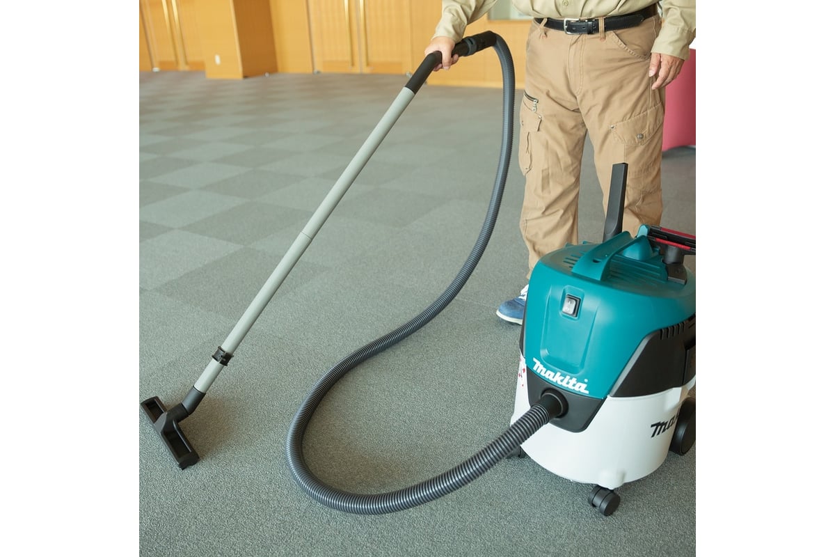 Пылесос Makita 1000 Вт, L класс, 20 л, сухая уборка, с насадками VC2000L