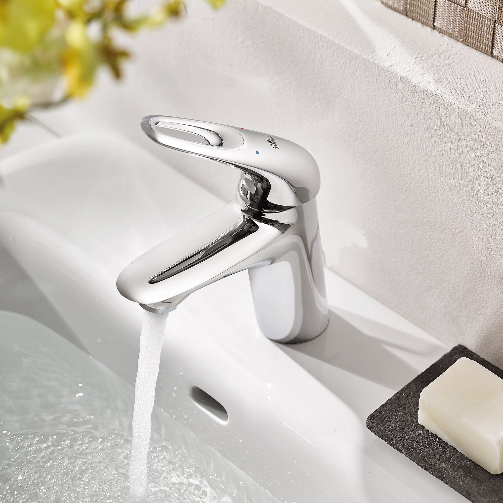 Смеситель для раковины Grohe Eurostyle 2015 33557003