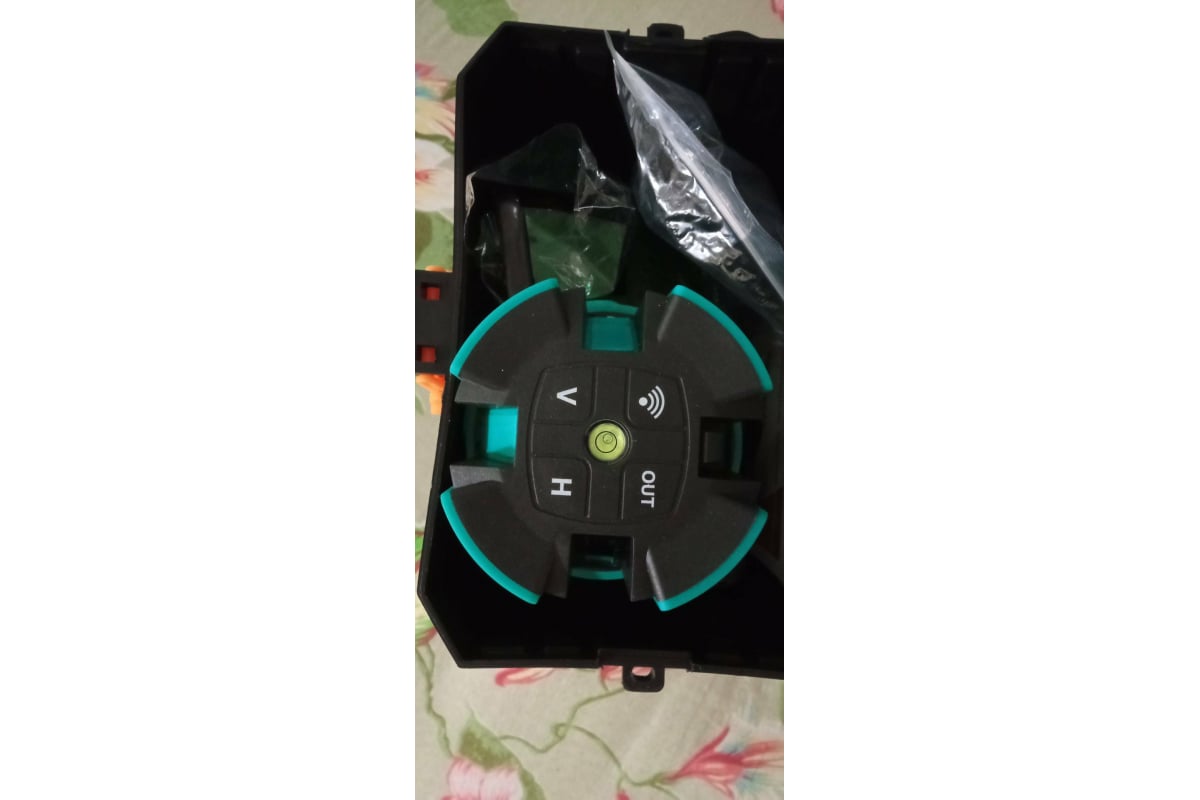 Лазерный самовыравнивающийся уровень Deko DKLL03GB SET 3 в пластиковом кейсе 065-0291 065-0291