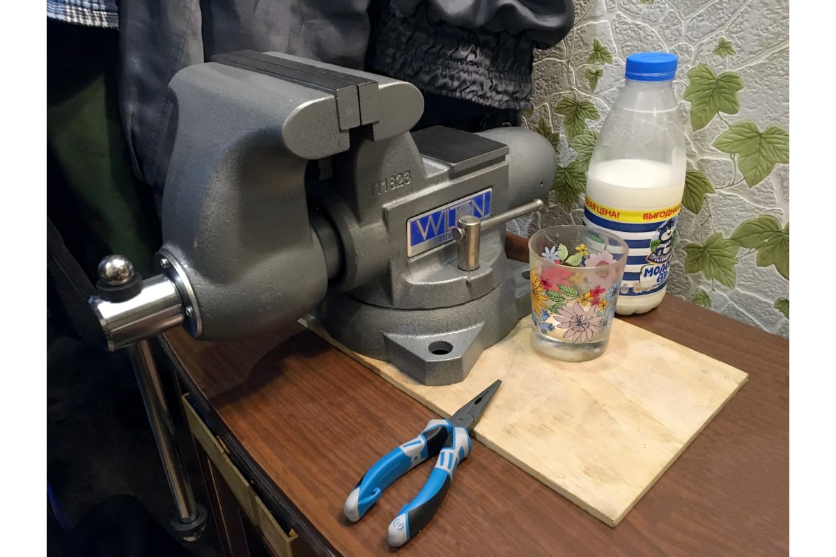 Слесарные тиски WILTON TRADESMAN 165 мм 1765 28807EU