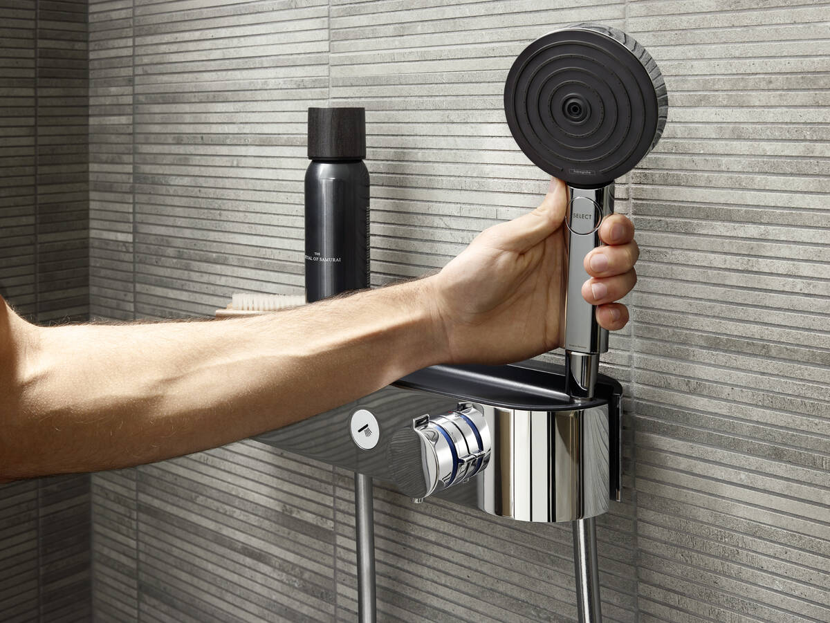 Смеситель для душа Hansgrohe ShowerTablet Select 24360000 термостат, хром