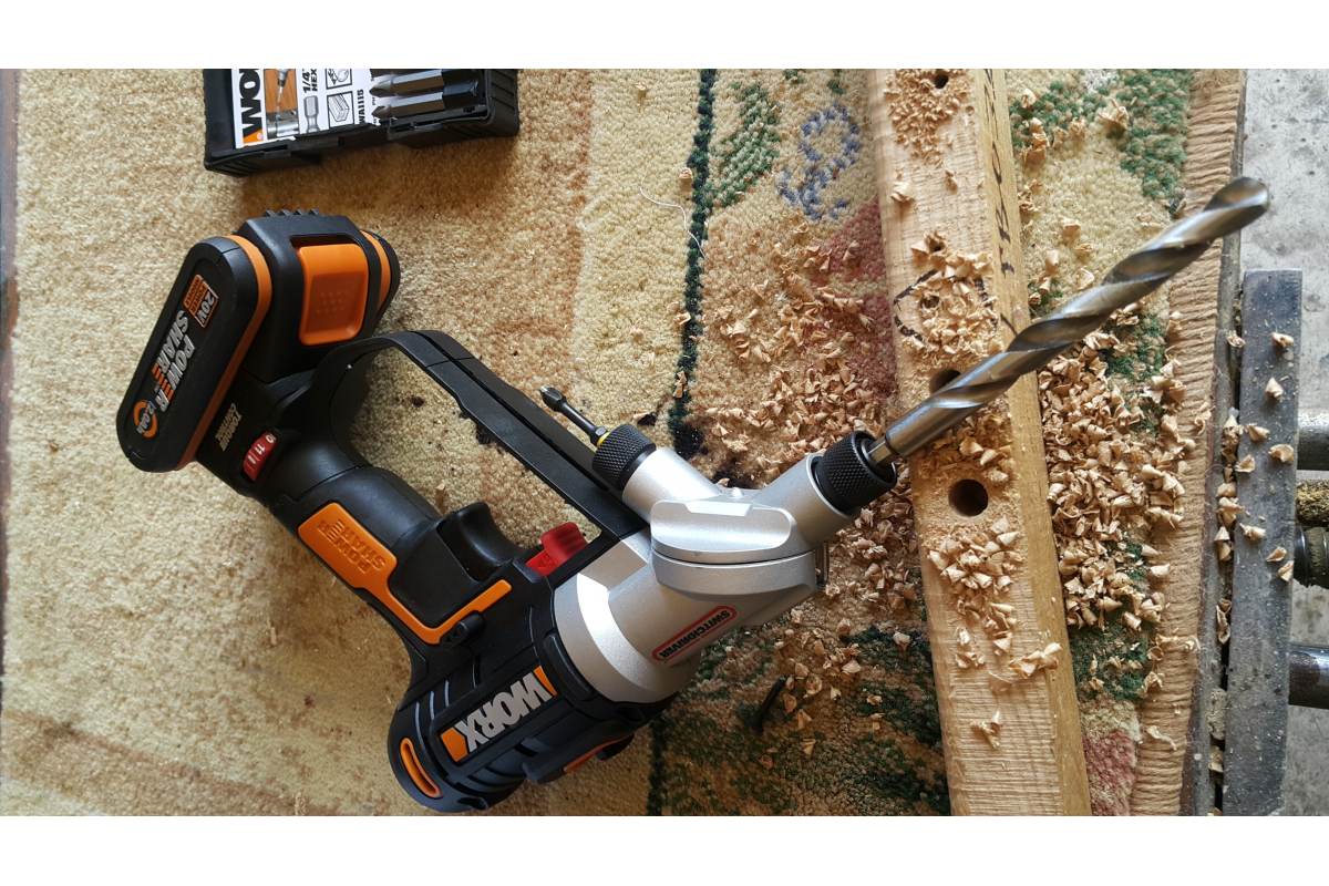 Аккумуляторная дрель-шуруповерт Worx Switchdriver WX176.2