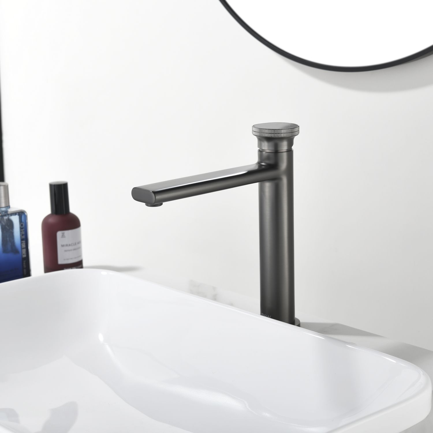 Смеситель для раковины Black&White Gravity GF-7307-GM оружейная сталь