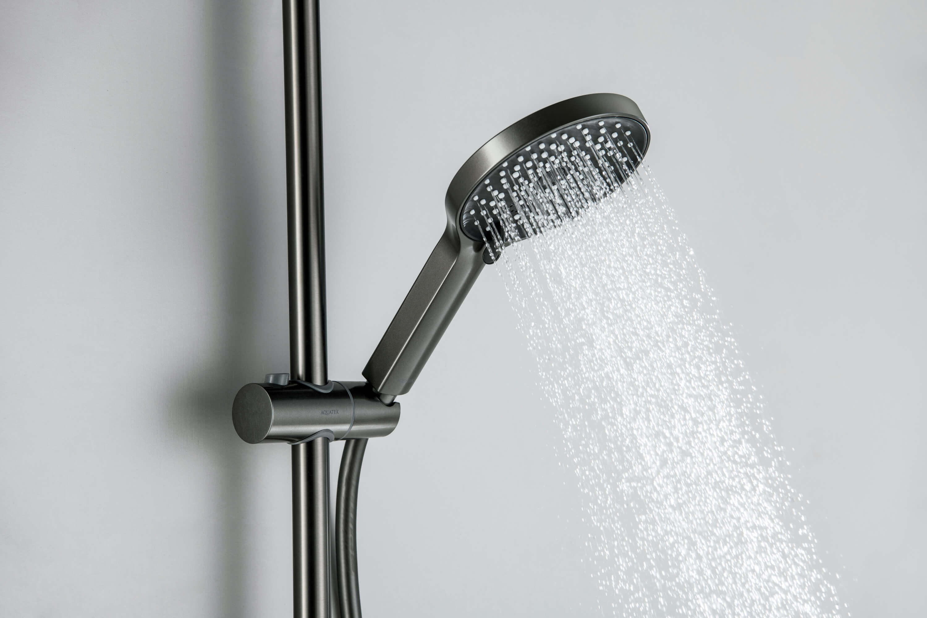 Душевой гарнитур Aquatek Лугано AQ2022BGM оружейная сталь Душевой гарнитур Aquatek Лугано AQ2022BGM оружейная сталь