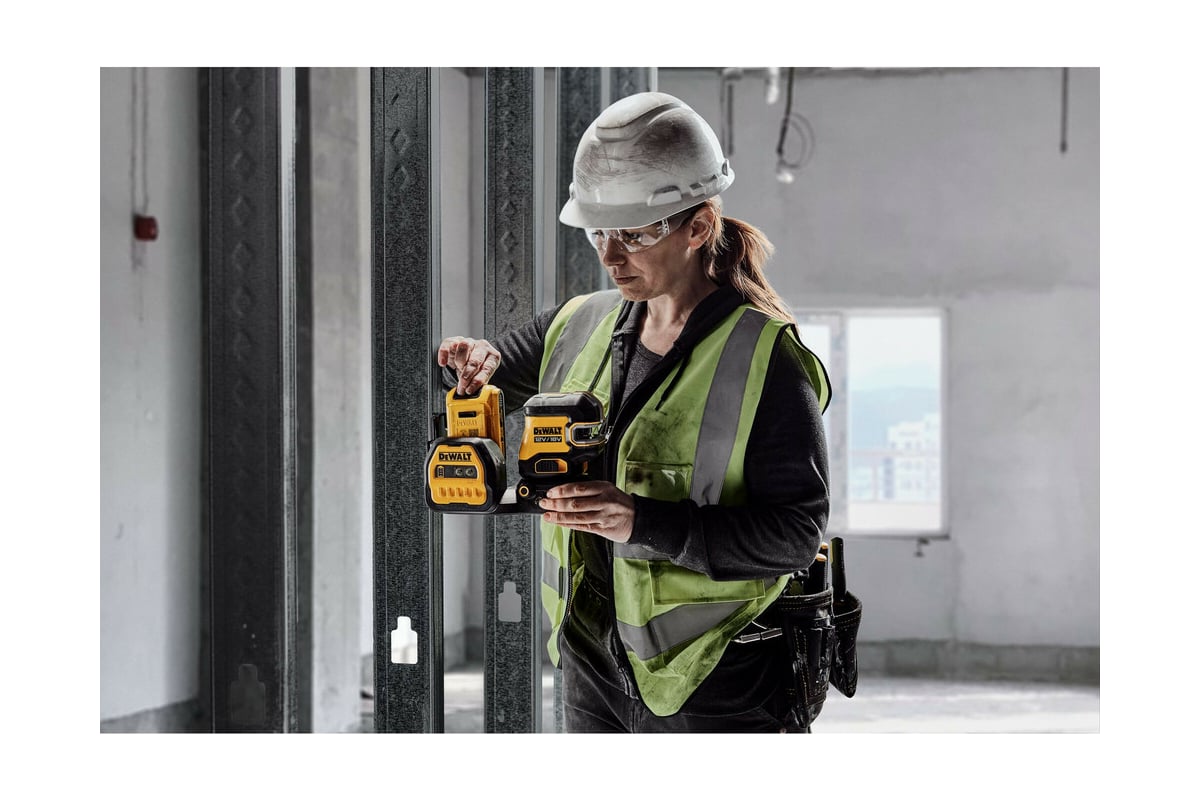 Лазерный построитель плоскостей DeWalt 18В, зеленый DCE825D1G18-QW