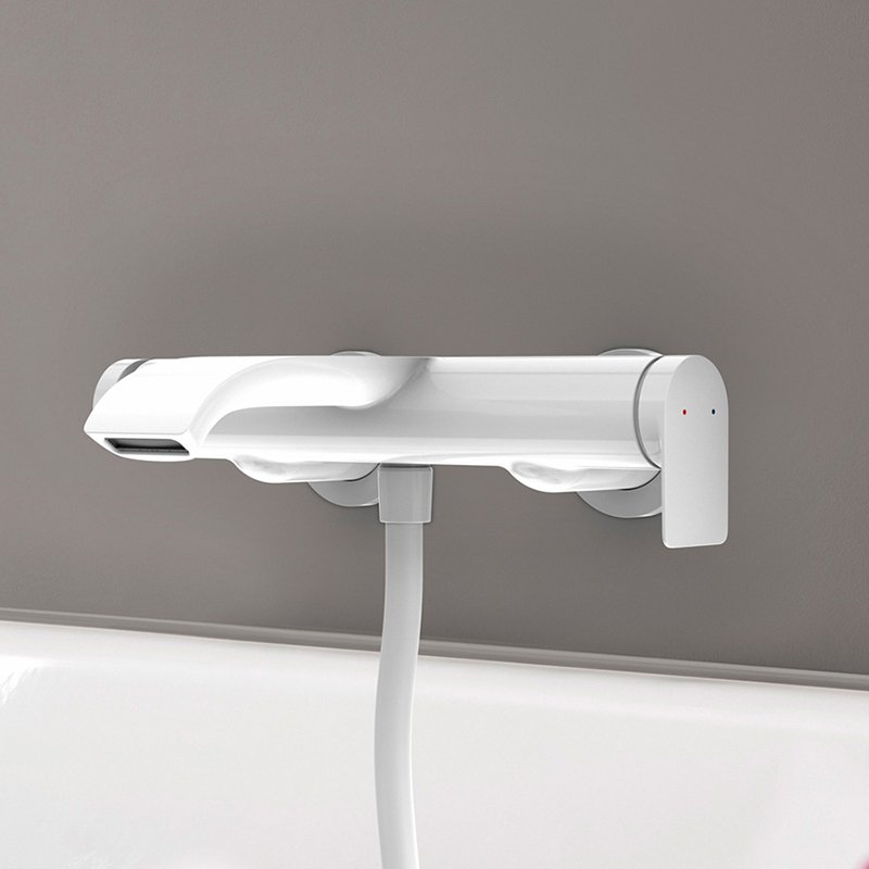 Смеситель для ванны Hansgrohe Finoris 75420700 матовый белый