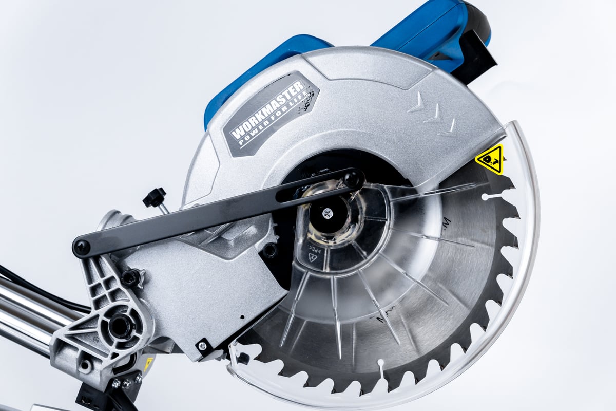 Торцовочная пила WorkMaster ПТ-2200/255В