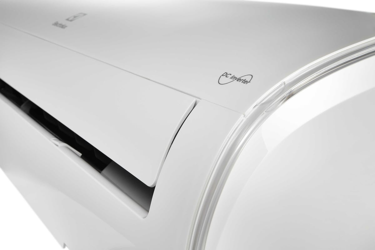 Сплит-система инверторного типа Electrolux Atrium DC Inverter EACS/I-24HAT/N3_21Y комплект НС-1407365