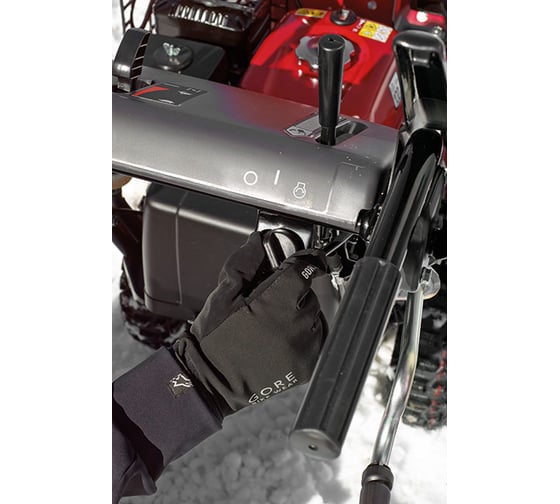 Бензиновый снегоуборщик Honda HSS 760A ETD