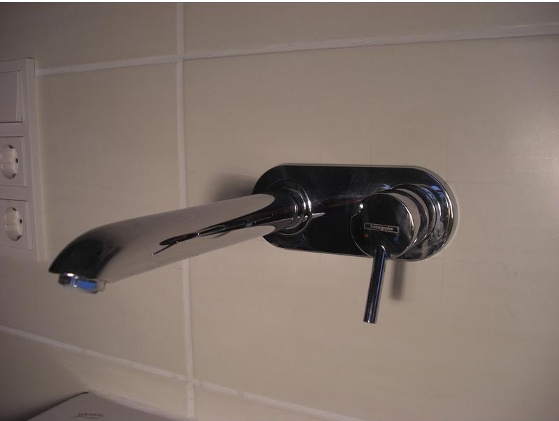 Смеситель для раковины Hansgrohe Talis 31618000