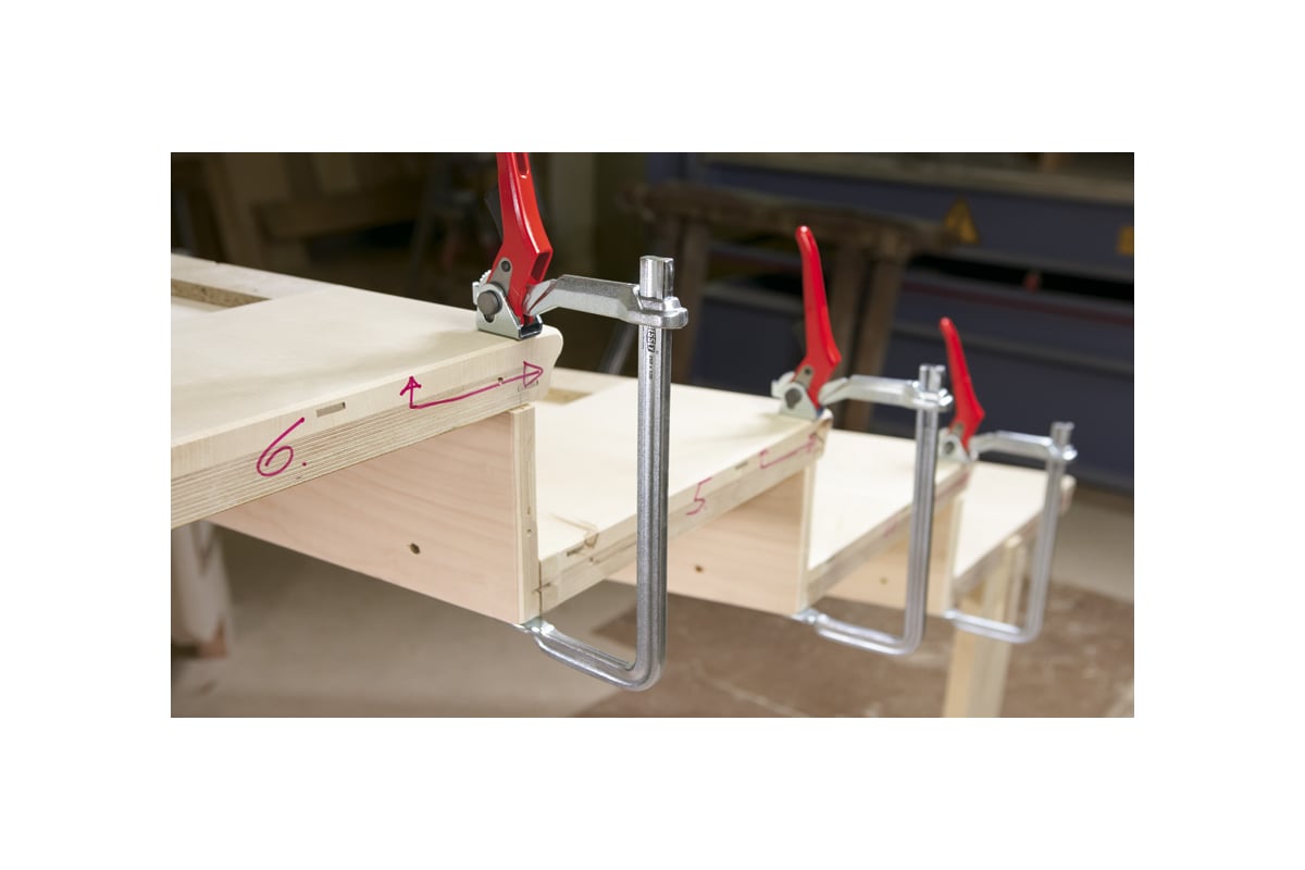 Струбцина BESSEY рычажная 300/120, усилие 8.5 кН BE-GH30-12