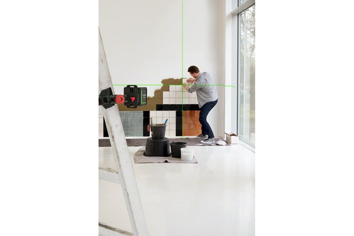 Лазерный нивелир Bosch Quigo Green + штатив 0.603.663.C01