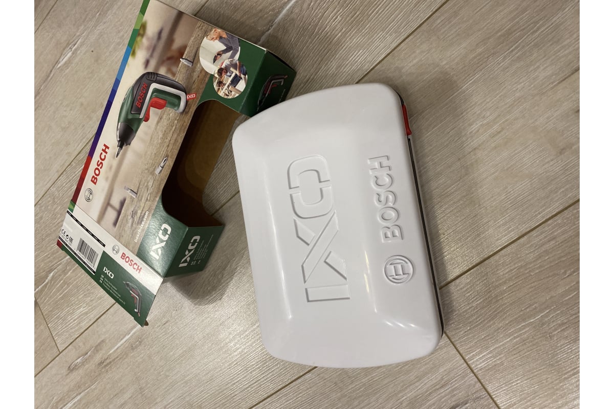 Шуруповерт Bosch IXO V basic 0.603.9A8.020