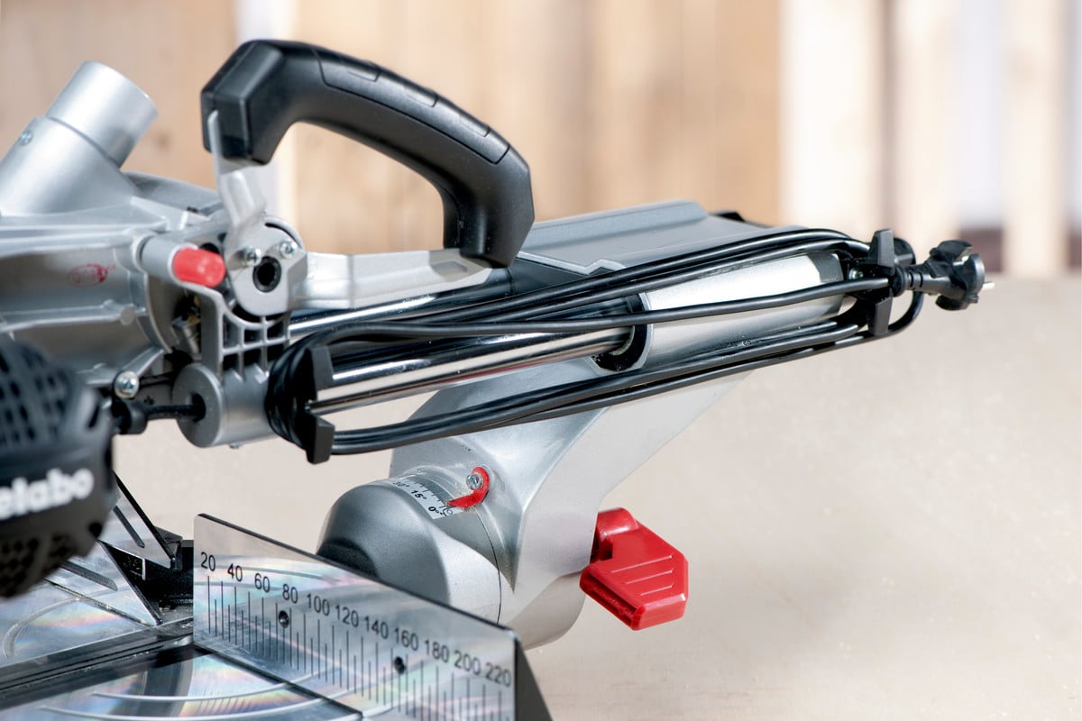 Торцовочная пила Metabo KGSV 216 M 619261000