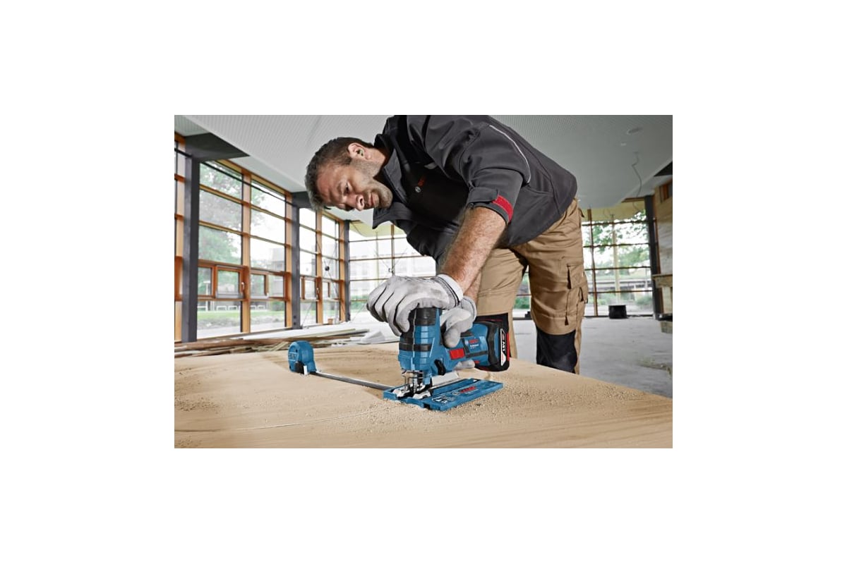 Аккумуляторная лобзиковая пила Bosch GST 18 V-LI S 0.601.5A5.104
