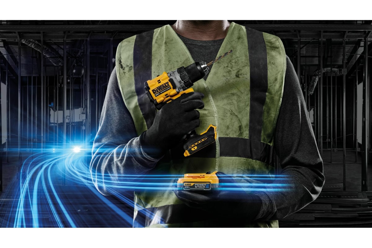 Бесщеточная дрель-шуруповерт DeWalt 2 скорости, 1 АКБ 18 В XR Li-Ion DCD800E1T-QW