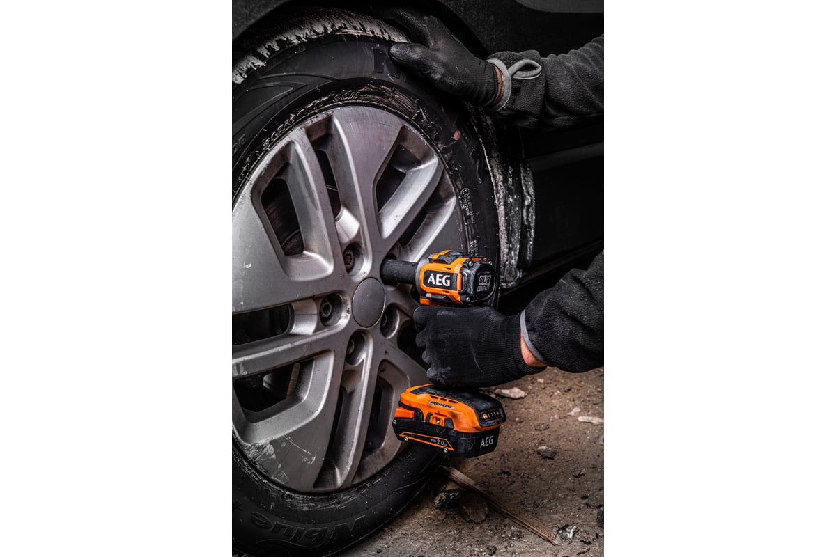 Бесщеточный аккумуляторный ударный гайковерт BSS18S12BL-0 AEG 4935472279