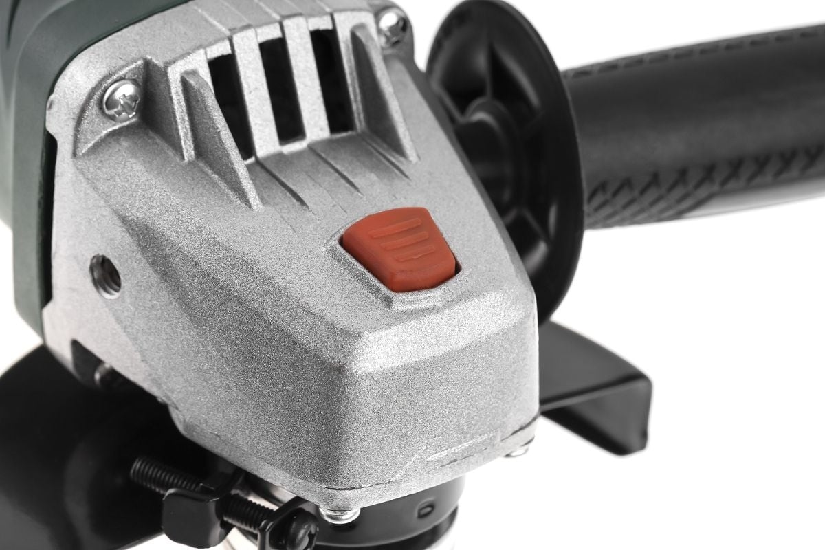 Угловая шлифовальная машина Hammer USM900E 950 Вт, 3000-12000 об/мин 125 мм 501522