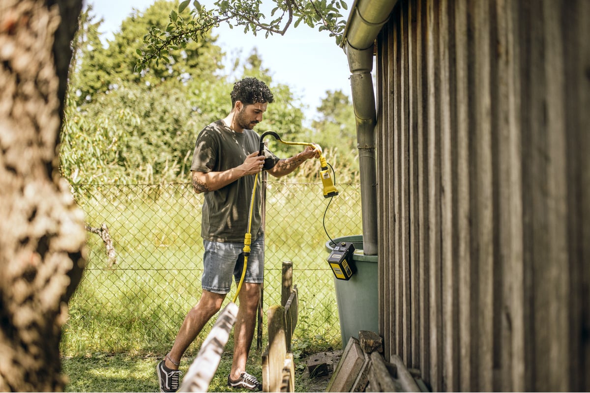 Насос для бочек Karcher BP 2.000-18 Barrel INT 1.645-475.0