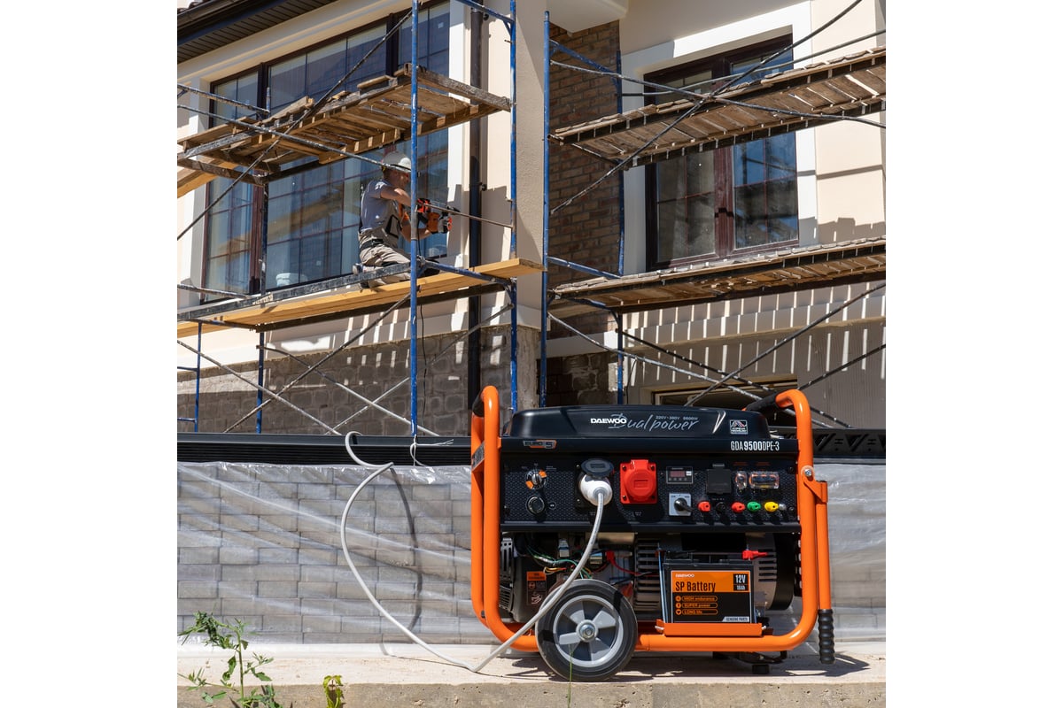 Бензиновый генератор с функцией Dual Power Daewoo GDA 9500DPE-3