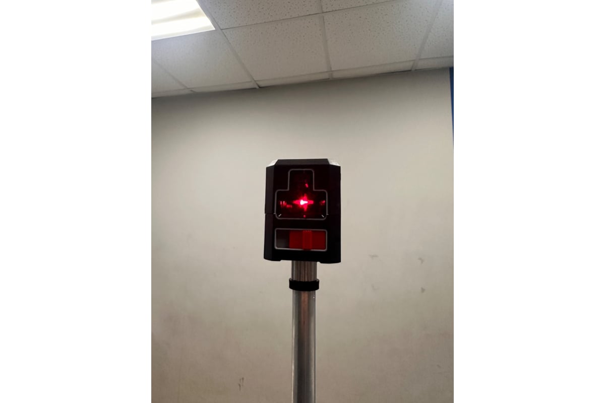 Лазерный самовыравнивающийся уровень со штативом Deko DKLL11 SET 2 065-0271