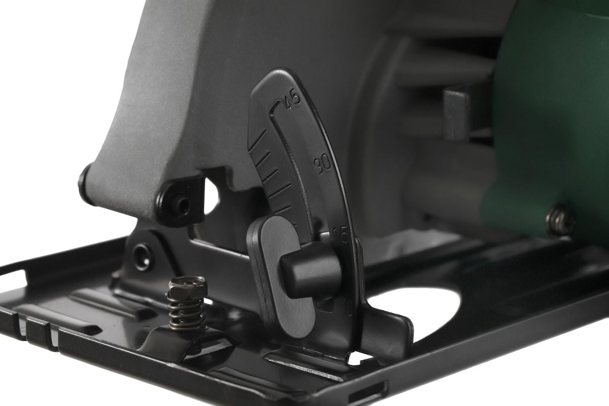 Циркулярная пила Hammer Flex CRP1500/185 1500 Вт, 5600 об/мин, 185x30 мм, максимальный пропил 59 мм 681576