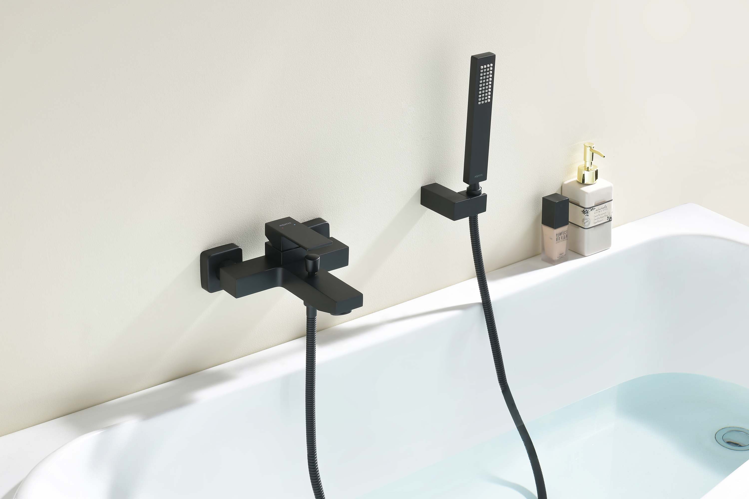 Смеситель для ванны Aquatek Либра AQ1649MB черный матовый